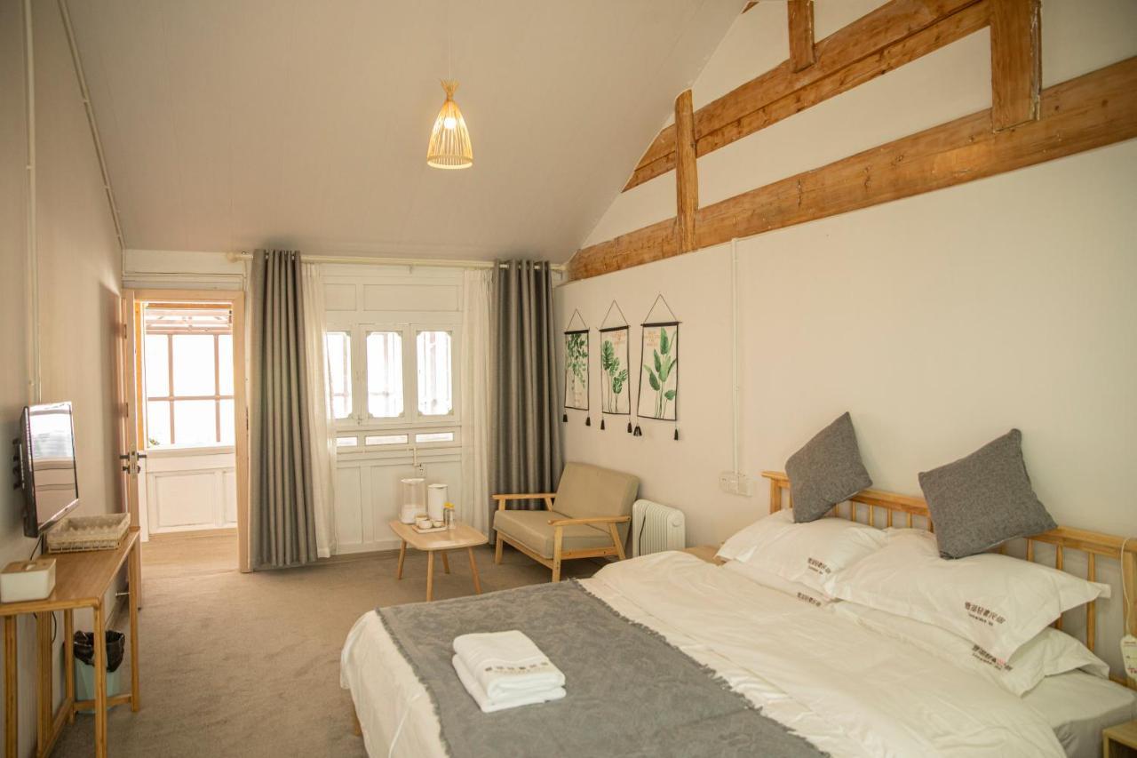 雪湖轻奢民宿 Snowlake Inn Шангрі-Ла Екстер'єр фото
