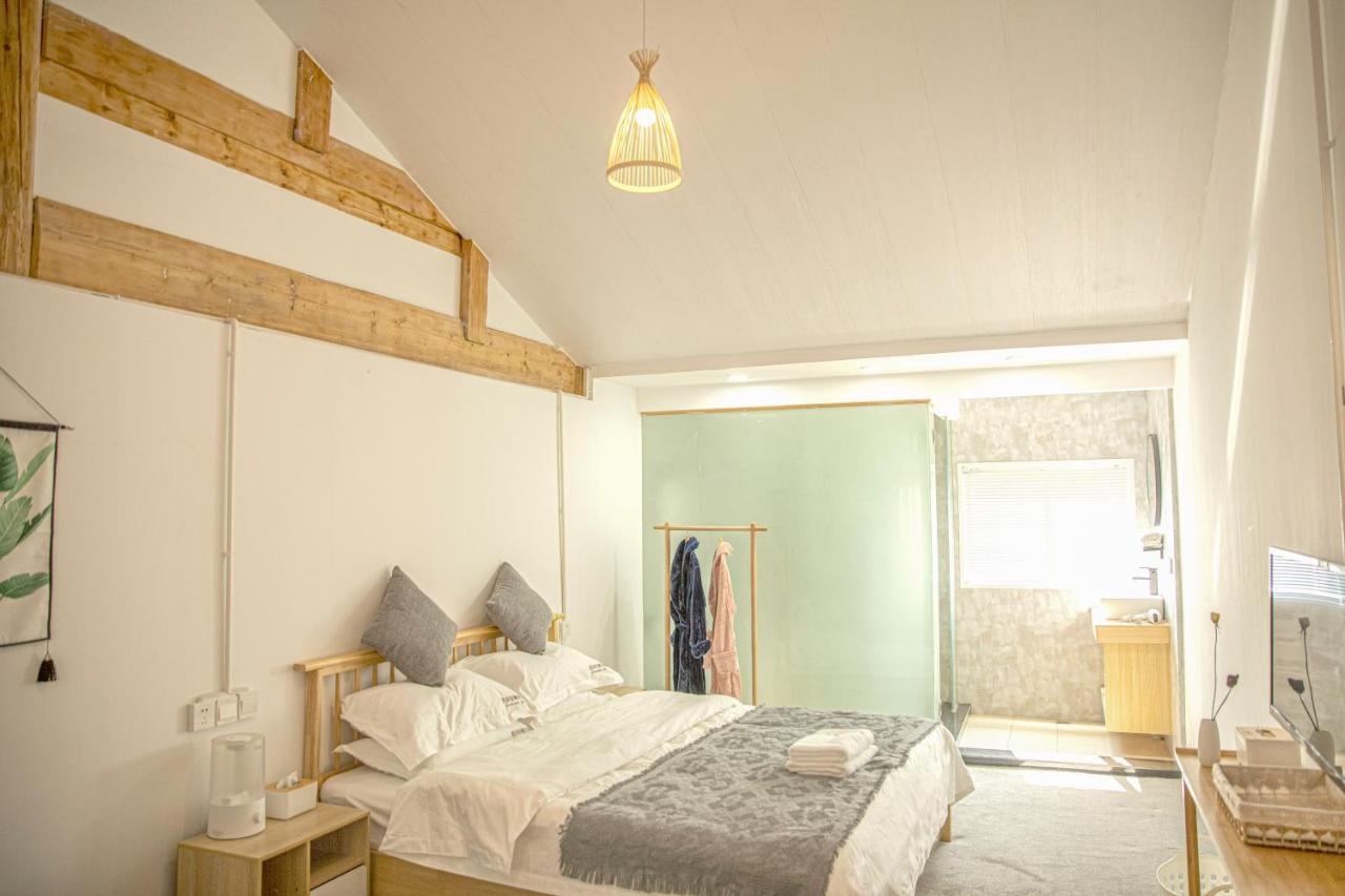 雪湖轻奢民宿 Snowlake Inn Шангрі-Ла Екстер'єр фото